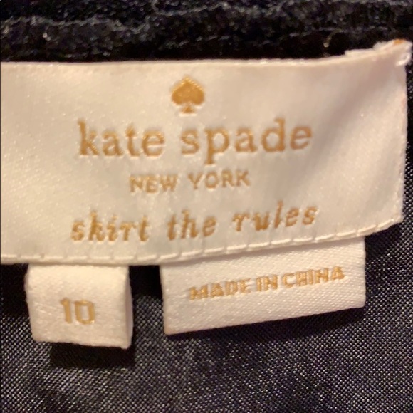 Kate spade polka dot silk skirt. Small /medium - Picture 3 of 4